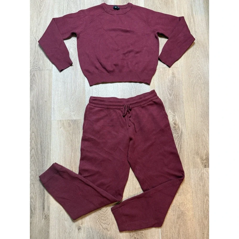 Monrow Supersoft Sweater Knit‎ Sweatsuit Top Joggers  in Rhubarb Red Size S